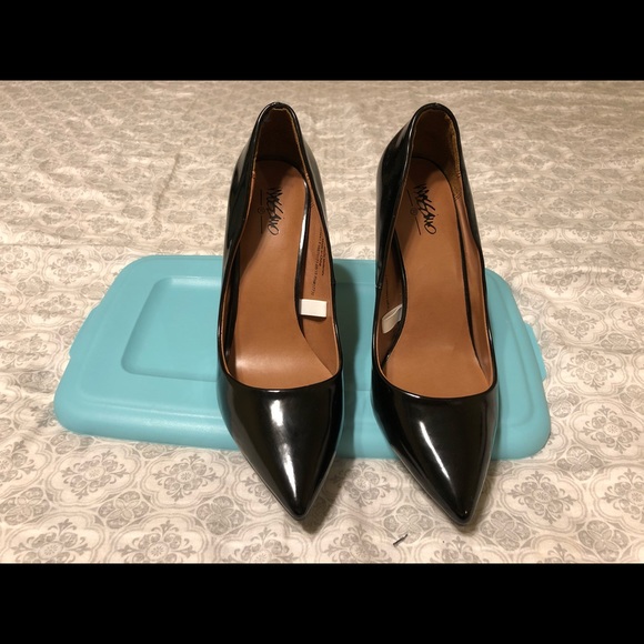 Heels - Picture 2 of 3